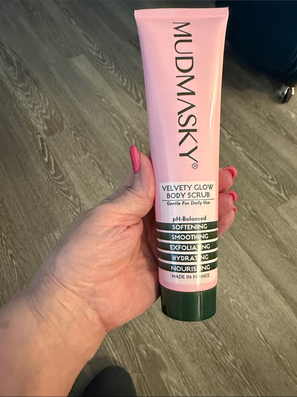 Mudmasky Velvety Glow Body Scrub - 6.7 fl oz NEW